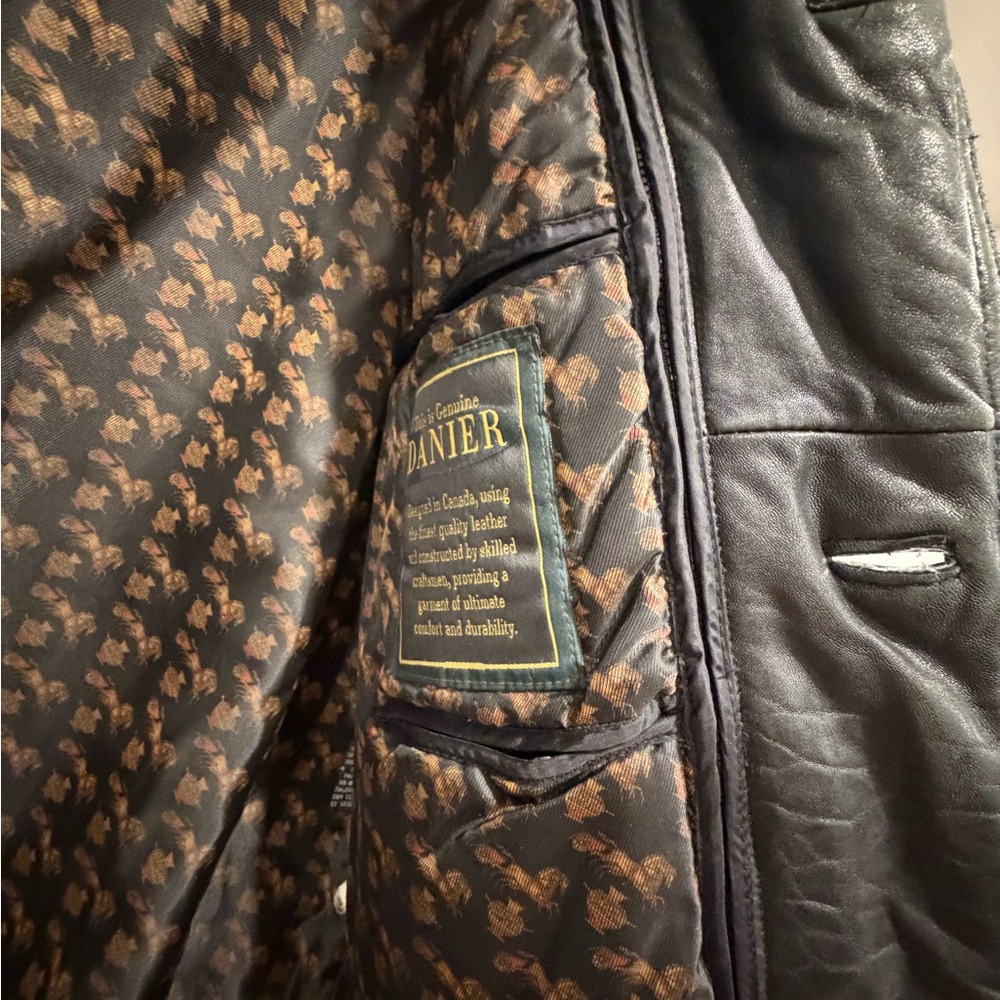 Danier Black Leather 3/4 Length Winter Jacket - Picture 7 of 12